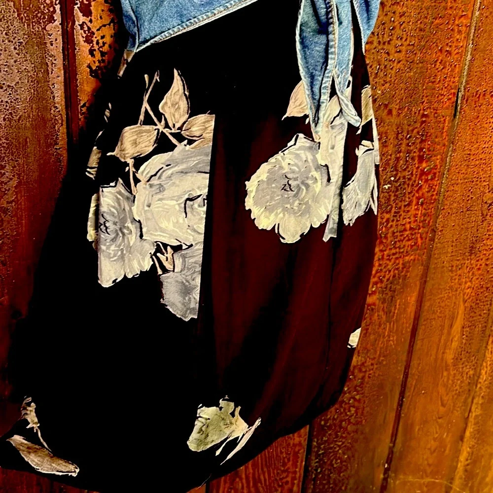 SOLD on Depop-Vintage 90s Grunge Floral Sleeveless Sun Dress with Tie Denim Top - Picture 3 of 6